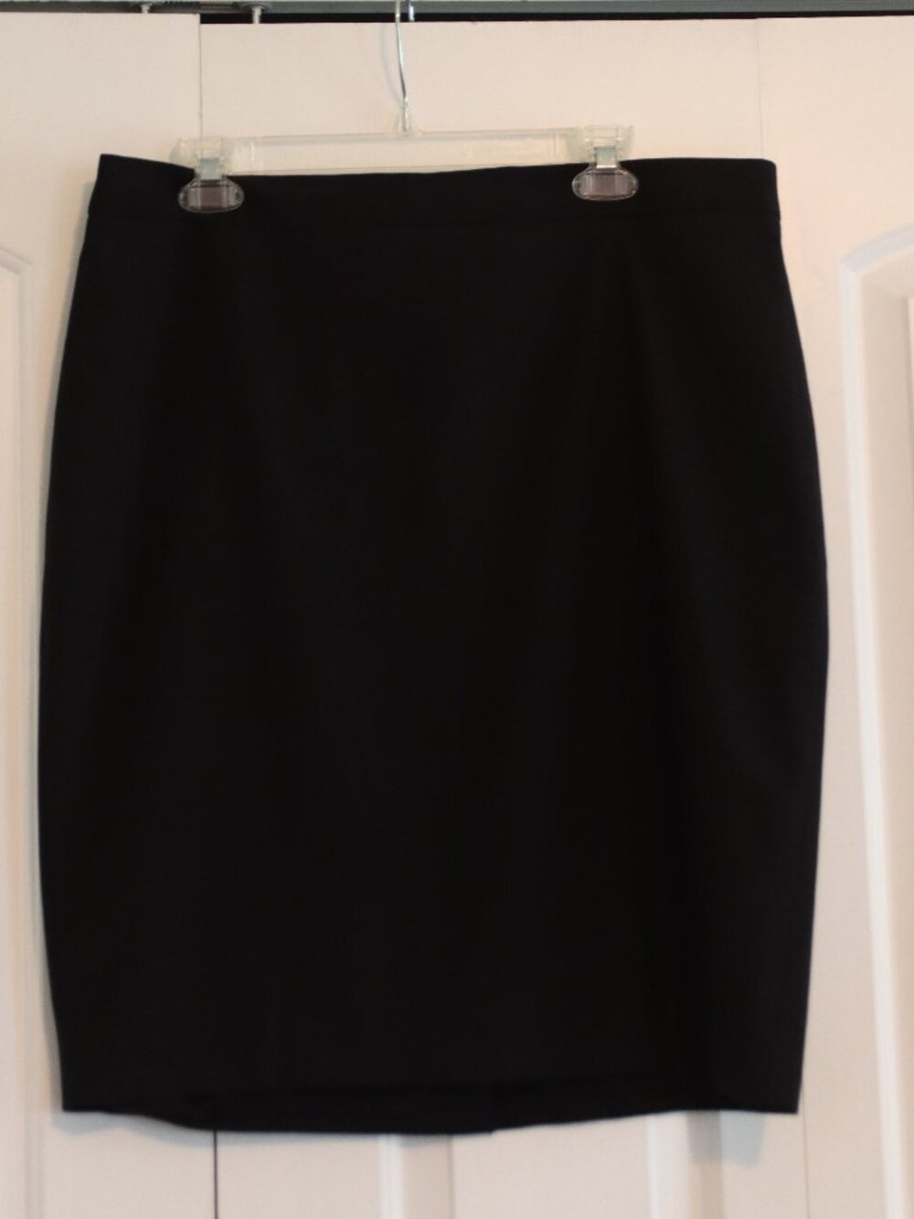 Banana Republic Classic Black Pencile Skirt Back Zip Size 14 Tall Wool/Spandex